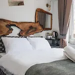 Pandan Karakoy Suıt