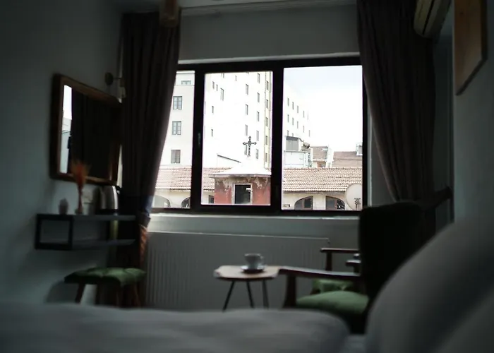 Pandan Karakoy Suıt